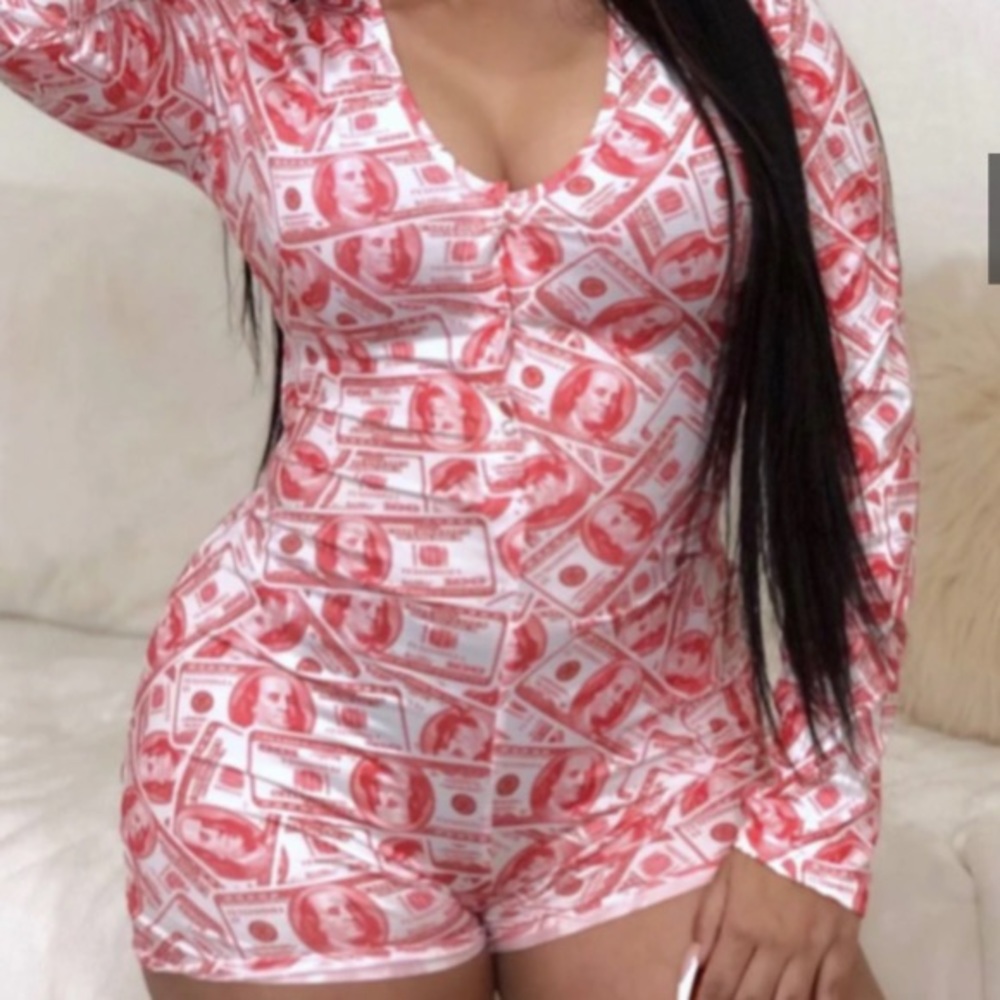 Lady short onesie